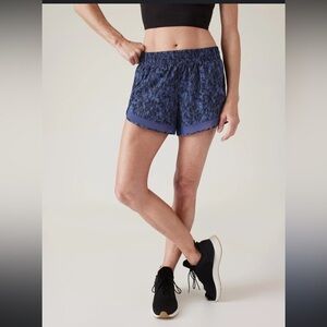 Athleta Mesh Racer Run Shorts Blue Black 4" Inseam Lined